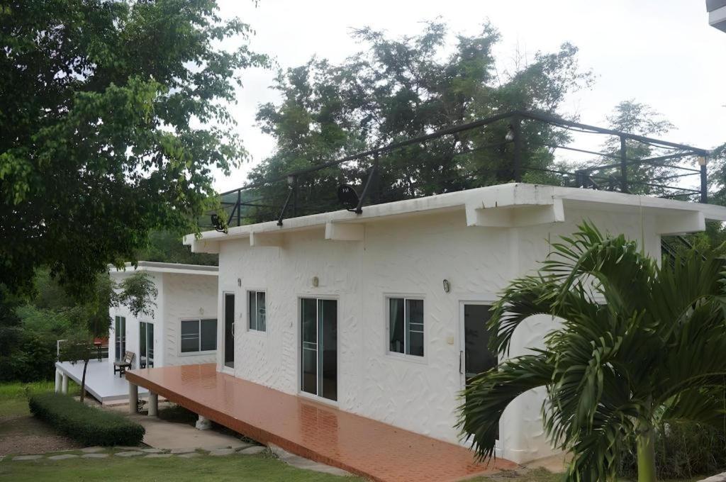 White Rock Resort Pak Chong Exterior foto